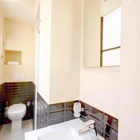 Mario Apartment Rom